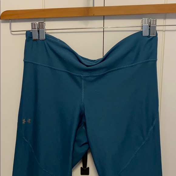 Women’s Under Armour Capri leggings - Picture 4 of 11